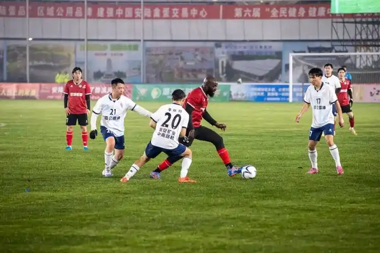 新加坡超级联赛：内政联 VS 淡滨尼流浪